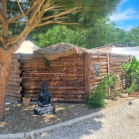 Hotel Insolite Vue Sur Le Ciel Etoile , Cuisine, Salle D Eau, 2 , Proche Du Zoo De La Palmyre *